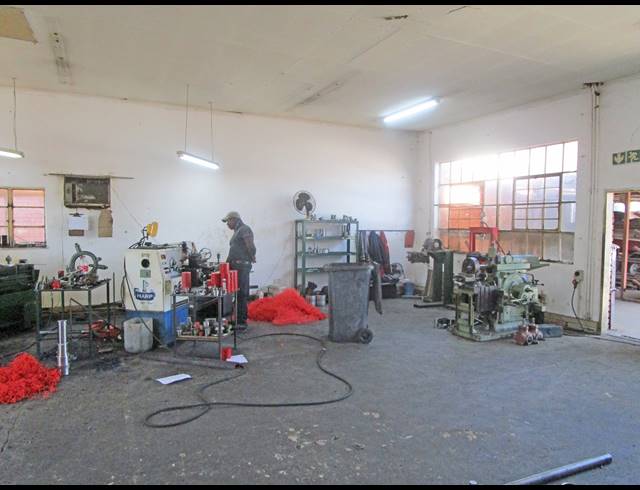 5,500M² BUILDING FOR SALE IN WALTLOO